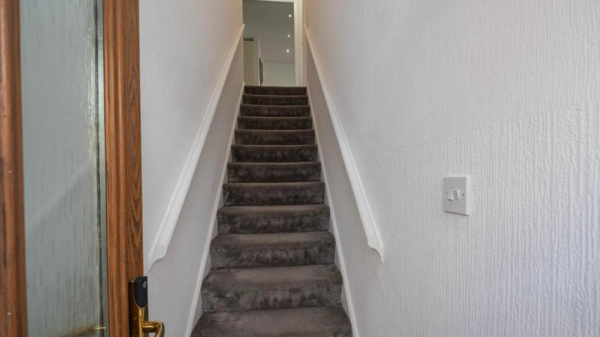 Hanwell 2 Bedroom Maisonette By 360Stays London United Kingdom