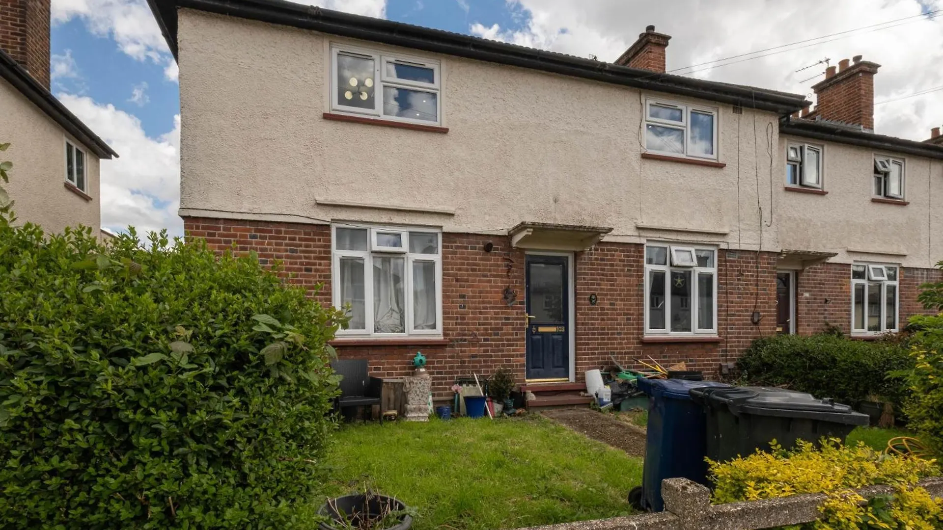 Hanwell 2 Bedroom Maisonette By 360Stays London Apartment
