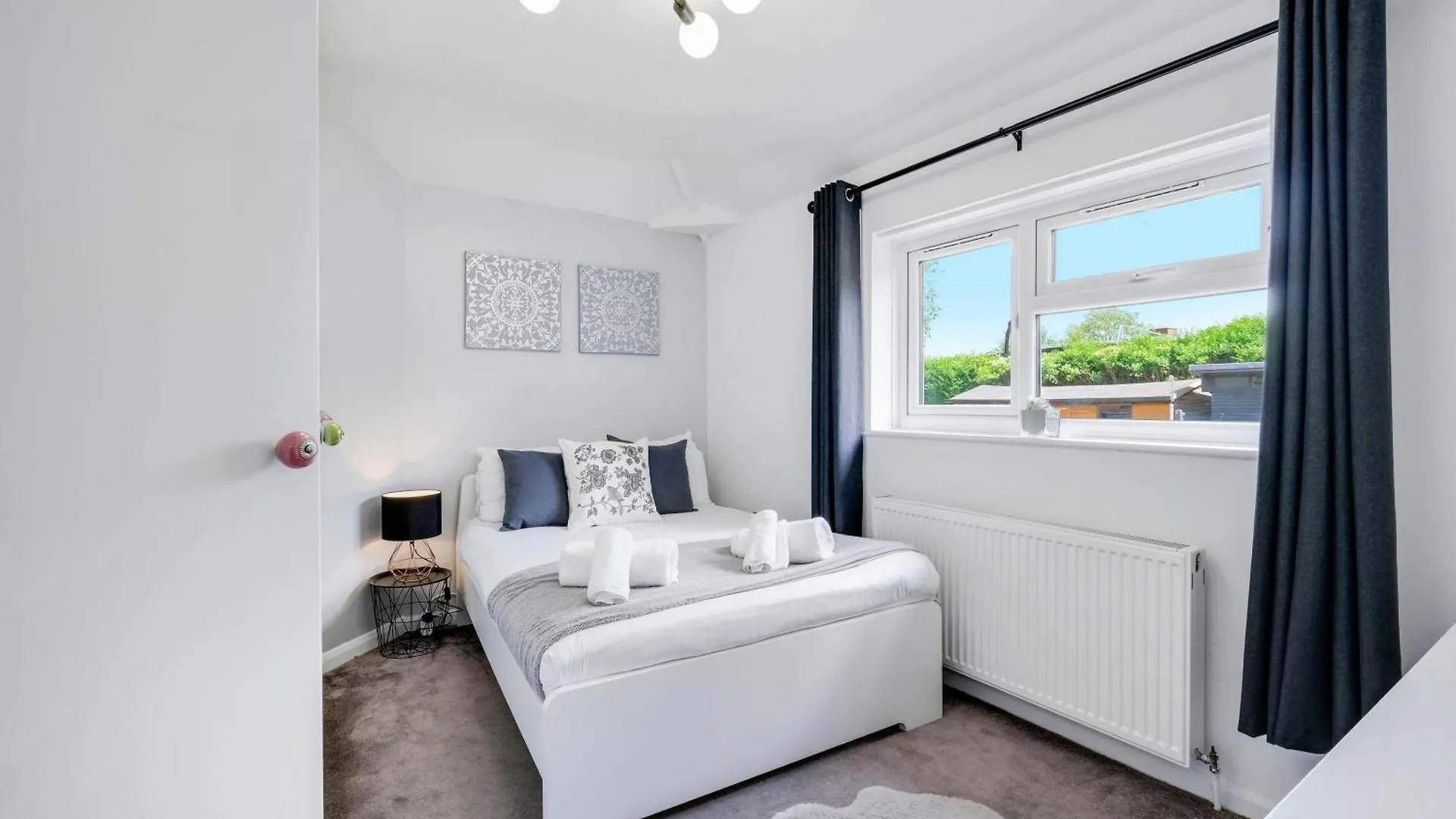 Hanwell 2 Bedroom Maisonette By 360Stays location