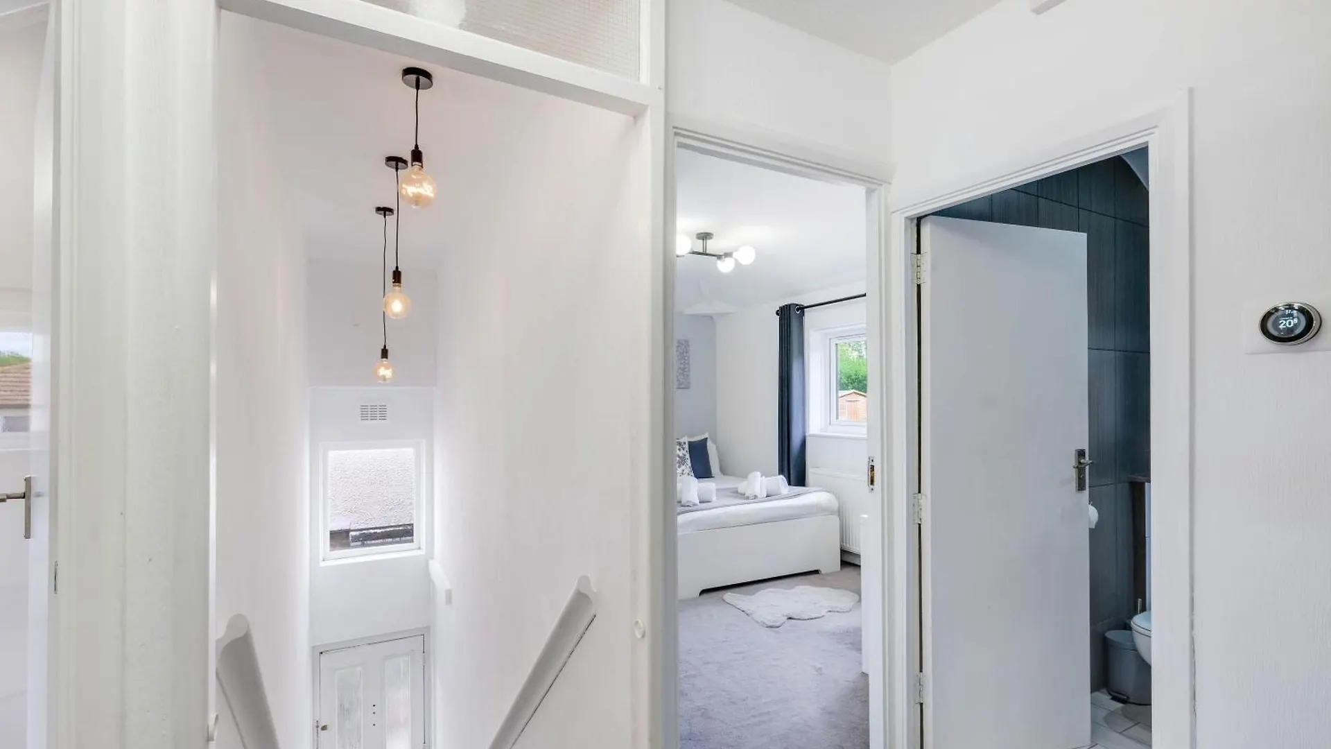 Hanwell 2 Bedroom Maisonette By 360Stays London United Kingdom